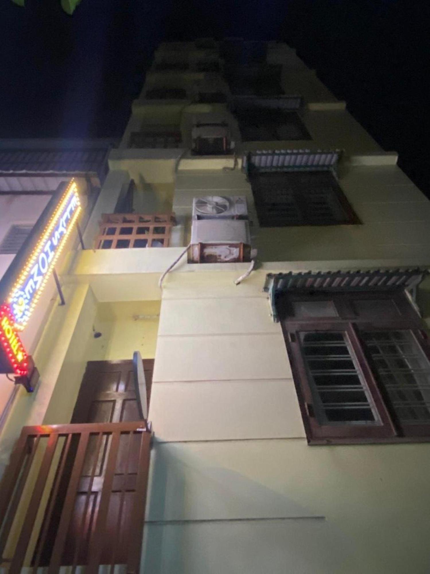 Oyo 1168 Elly'S Home 2 Danang Exterior photo